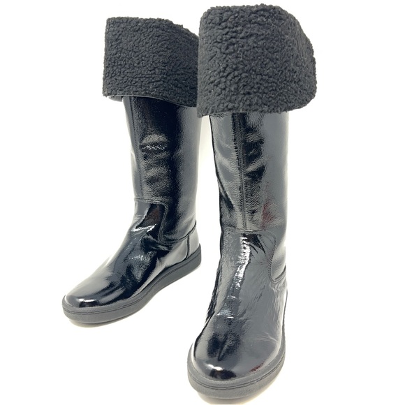 Michael Kors New “Berkshire” Crinkle Leather Boots with Sherpa